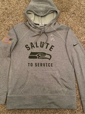 EUC Nike Gray Salute To Service Seattle Seahawks Hoodie Sweatshirt NFL Women’s M